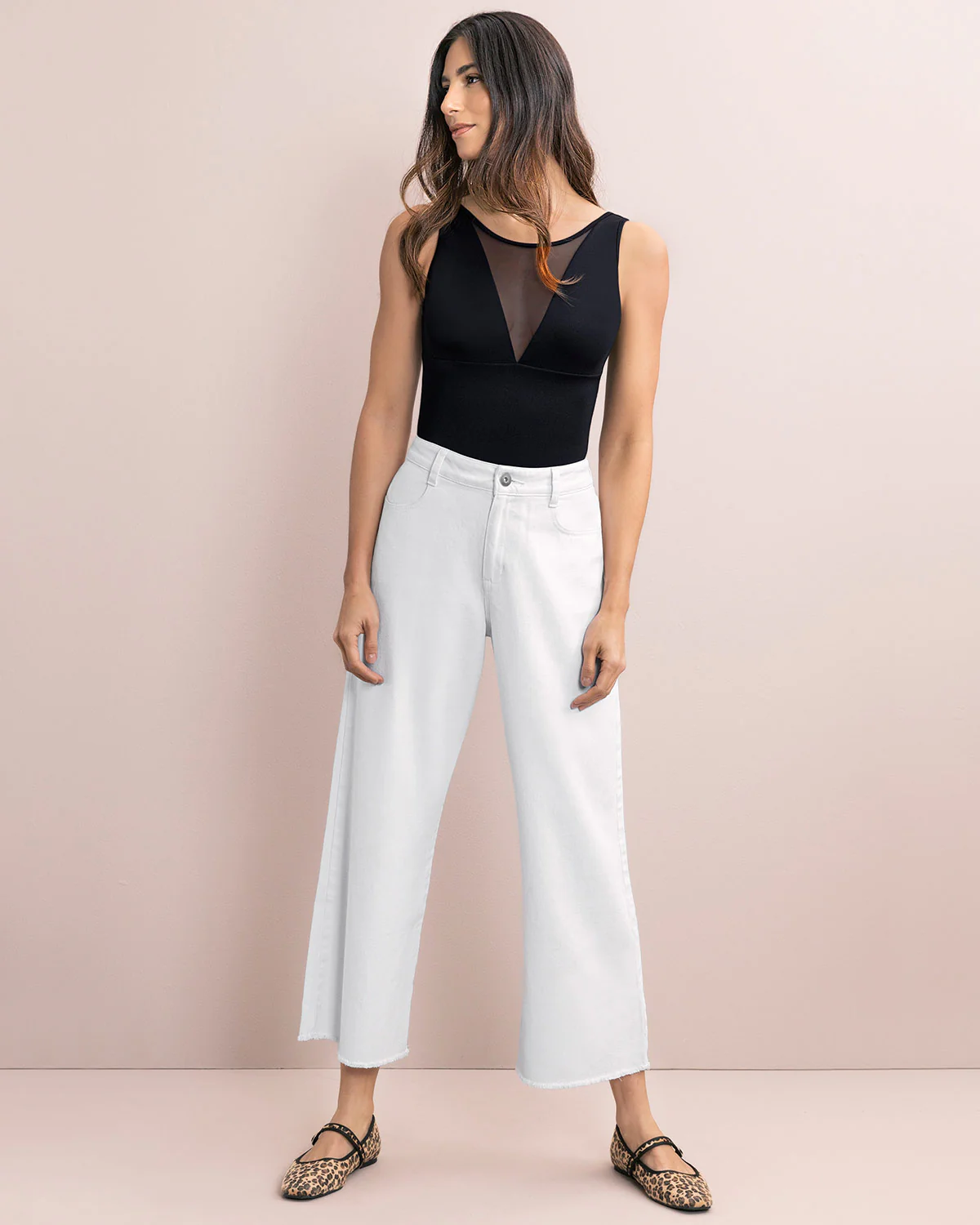 Body de control suave con tul en escote - Image 9