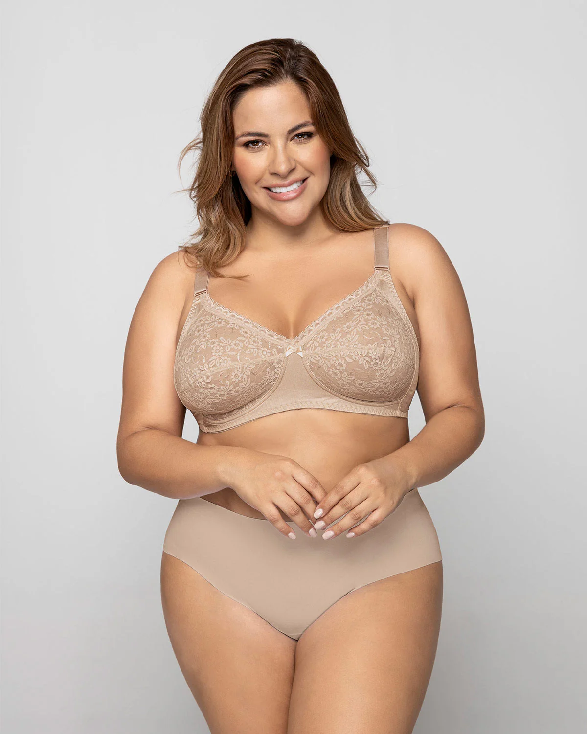 Brasier clásico sin arco con copas en encaje - Image 7