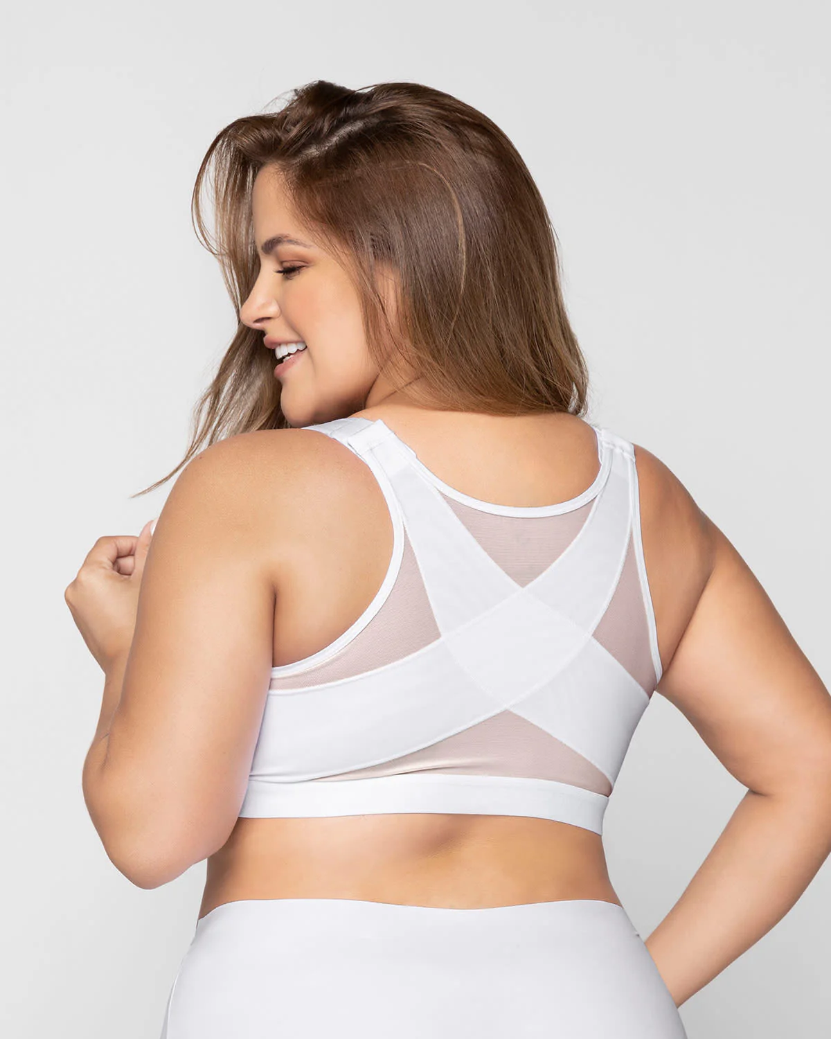 Brasier facilitador de postura con control de volumen del busto Multi/Functional - Image 5