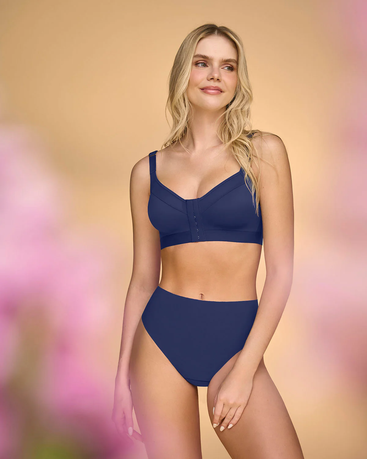 Brasier facilitador de postura con copas en espuma Multi/Benefit - Image 12