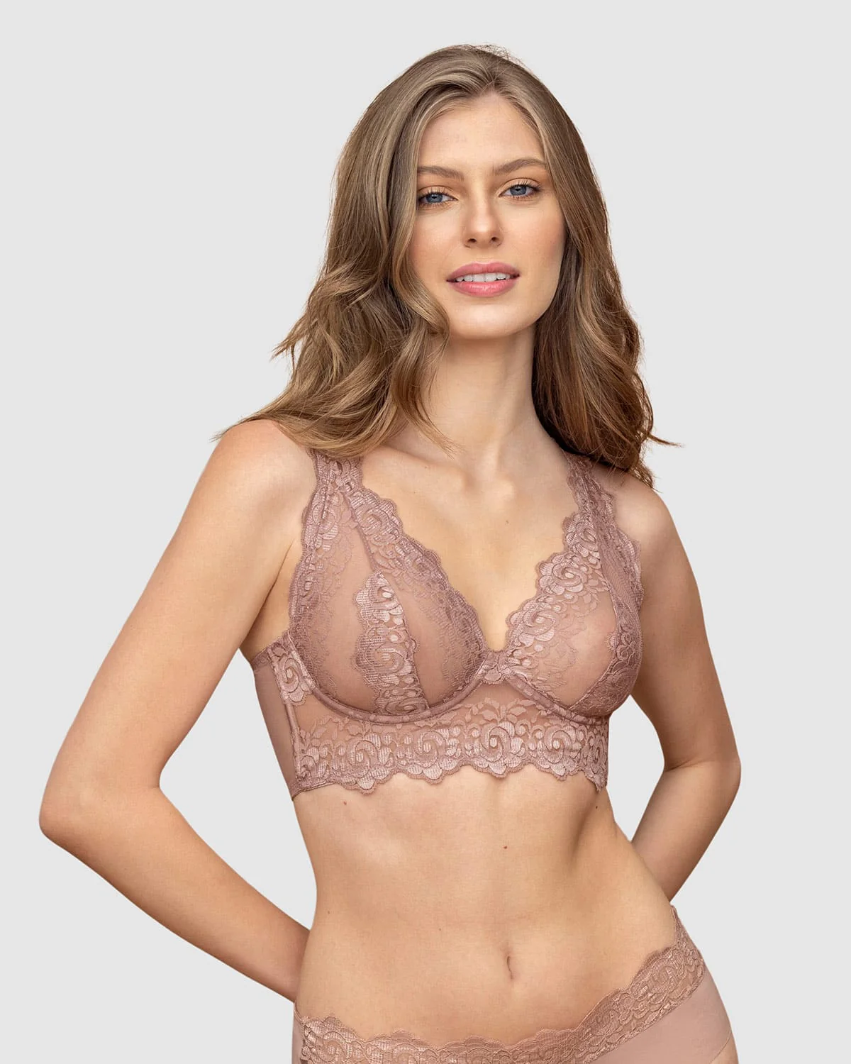 Brasier tipo bralette en encaje y transparencias - Image 13