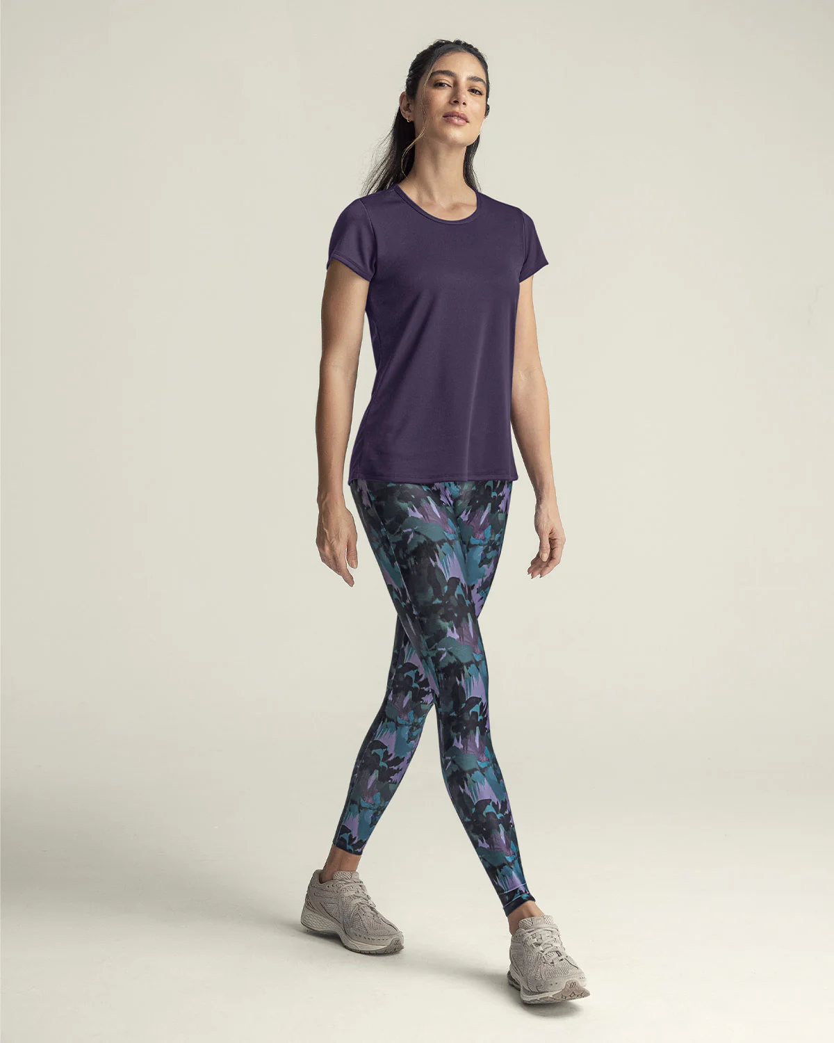 Camiseta deportiva de secado rápido y silueta semiajustada - Image 21