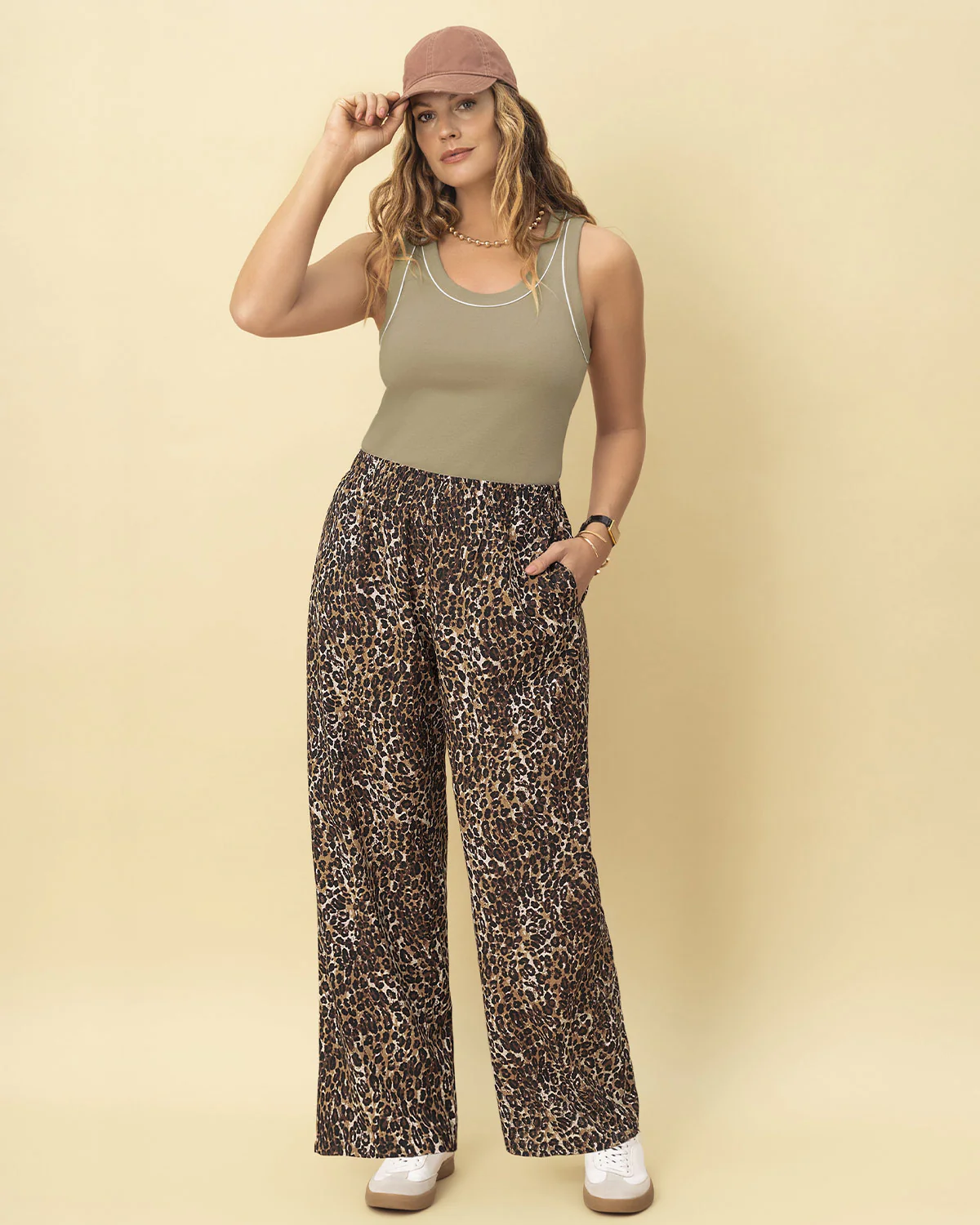 Camiseta manga sisa con detalle en contraste - Image 3