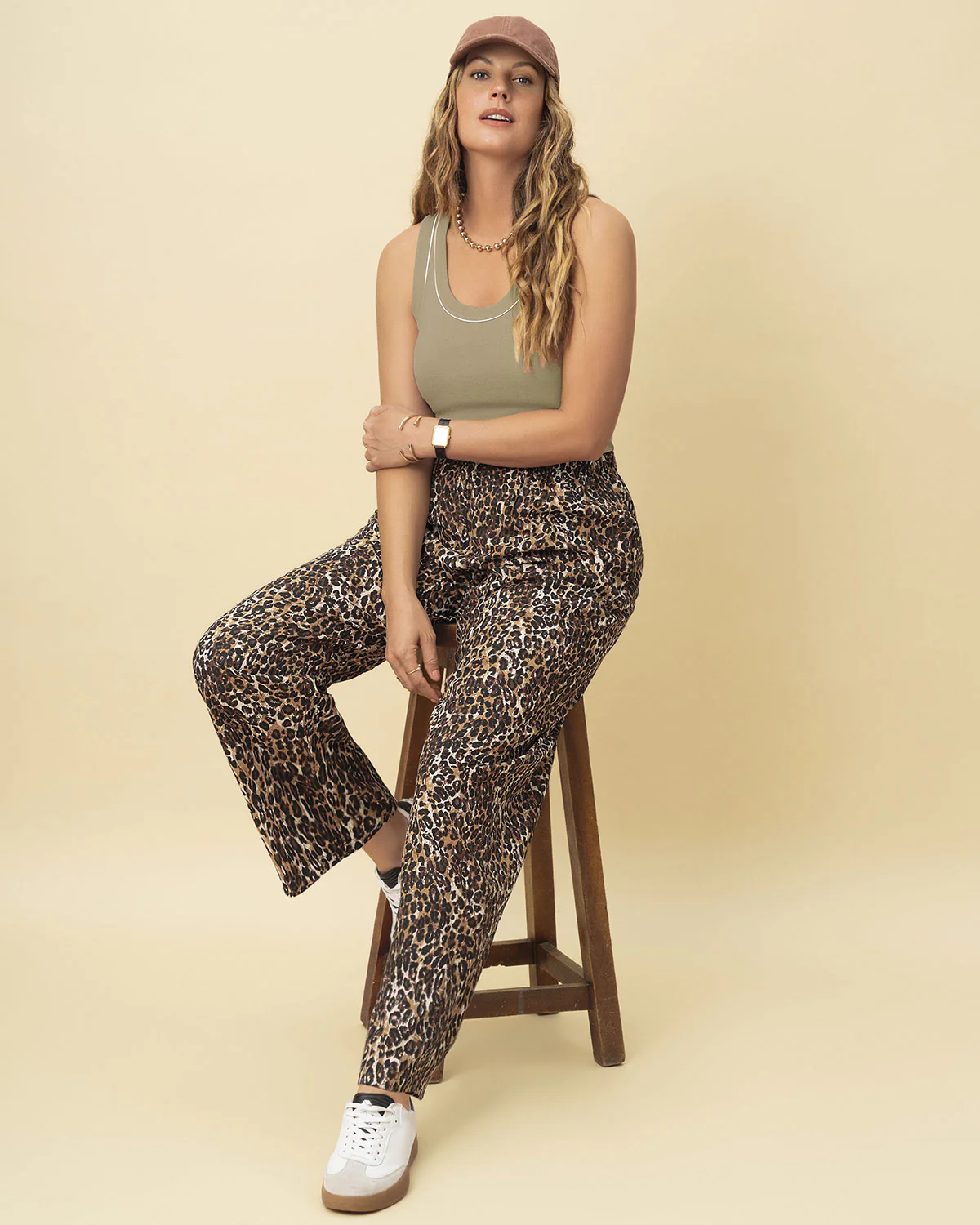 Camiseta manga sisa con detalle en contraste - Image 4