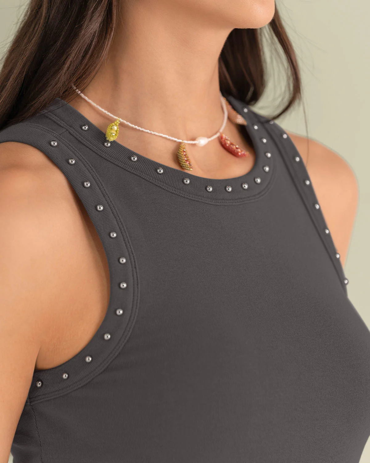 Camiseta manga sisa con taches en cuello y sisa - Image 7