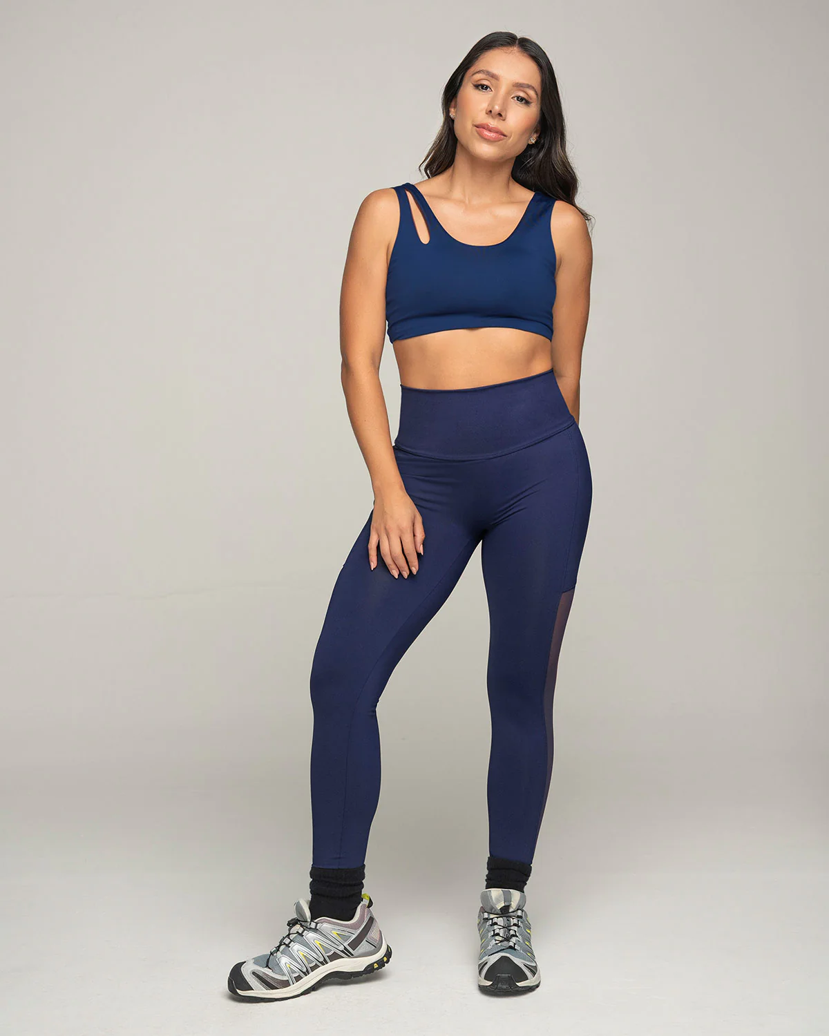 Legging deportivo con bolsillo lateral y detalles en tul - Image 16