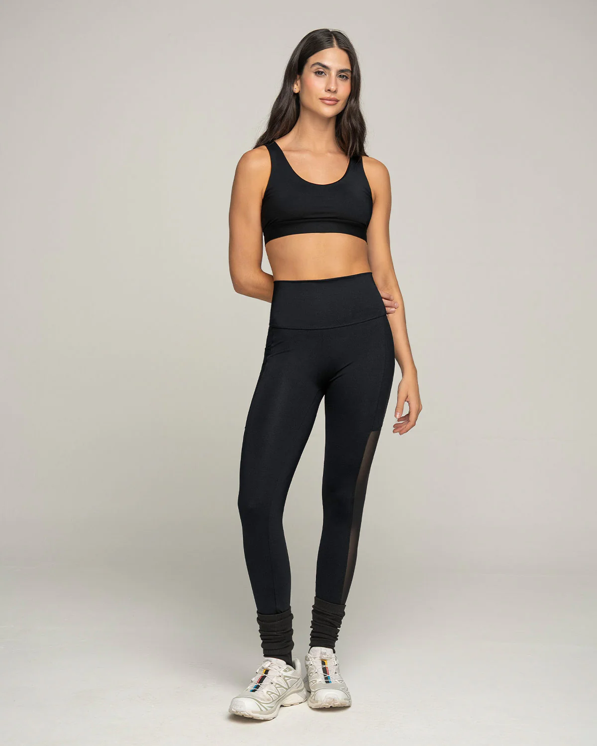 Legging deportivo con bolsillo lateral y detalles en tul - Image 3