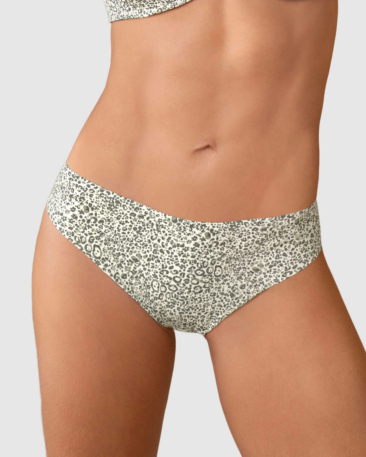 Panty brasilera invisible ultraplano sin elásticos y de pocas costuras - Image 30