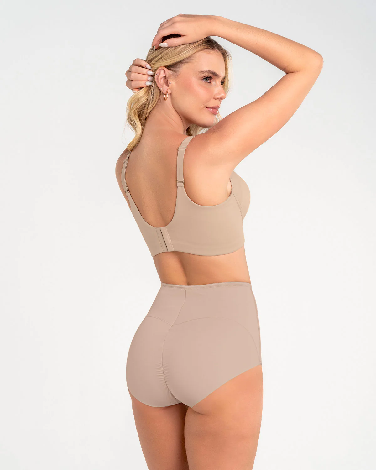 Panty clásico de control, tiro extra alto - Image 14