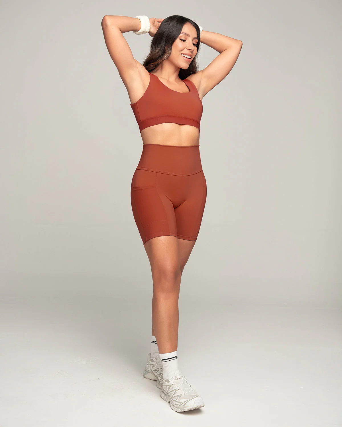 Short ciclista con bolsillo lateral y control de abdomen - Image 11